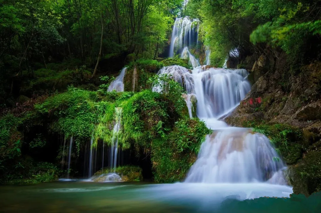 青山绿水阳光风景图,青山绿水壁纸大自然