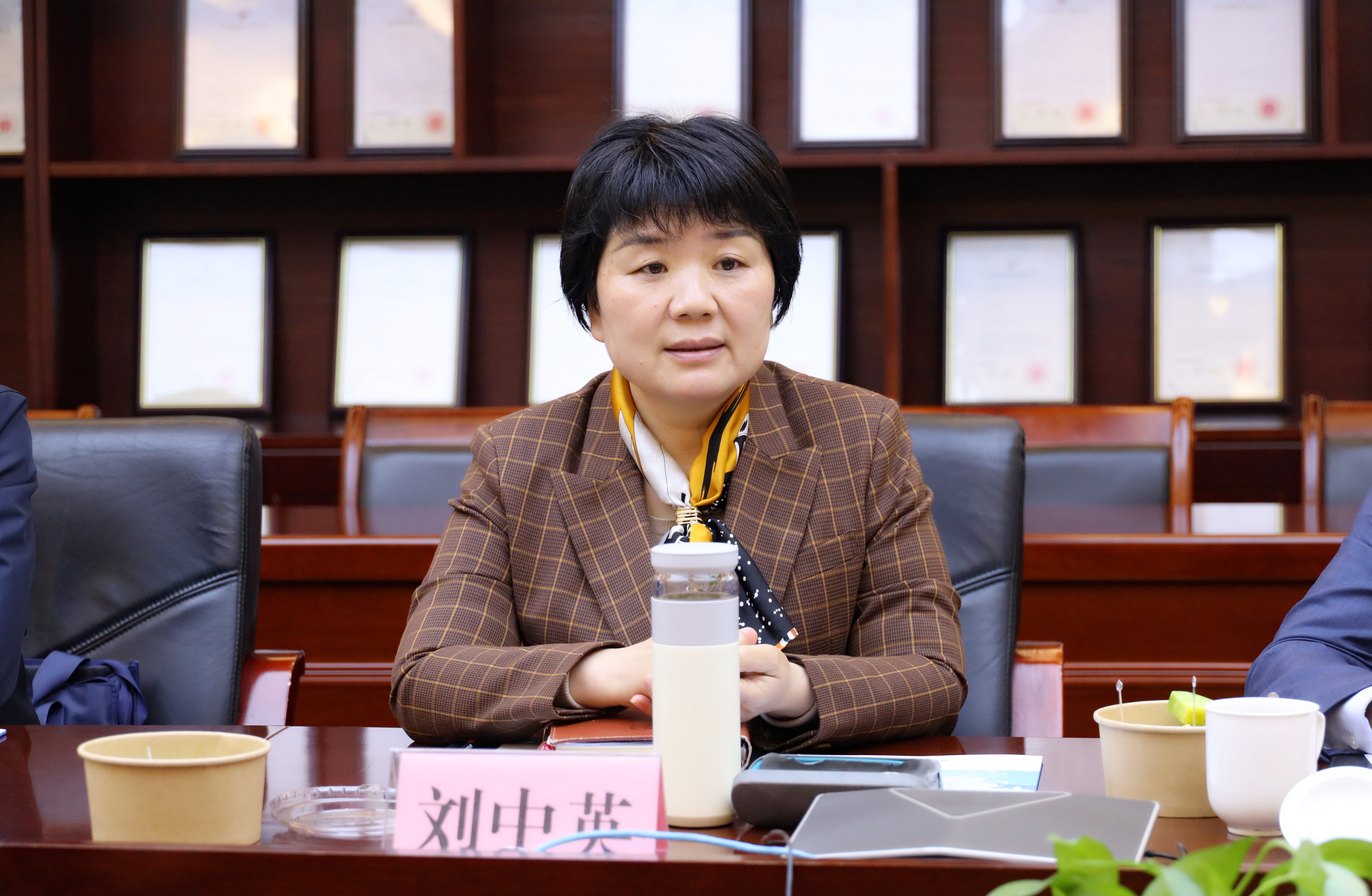 刘中英对省上市指导中心给予三赢兴公司的指导帮助表示感谢,希望三赢